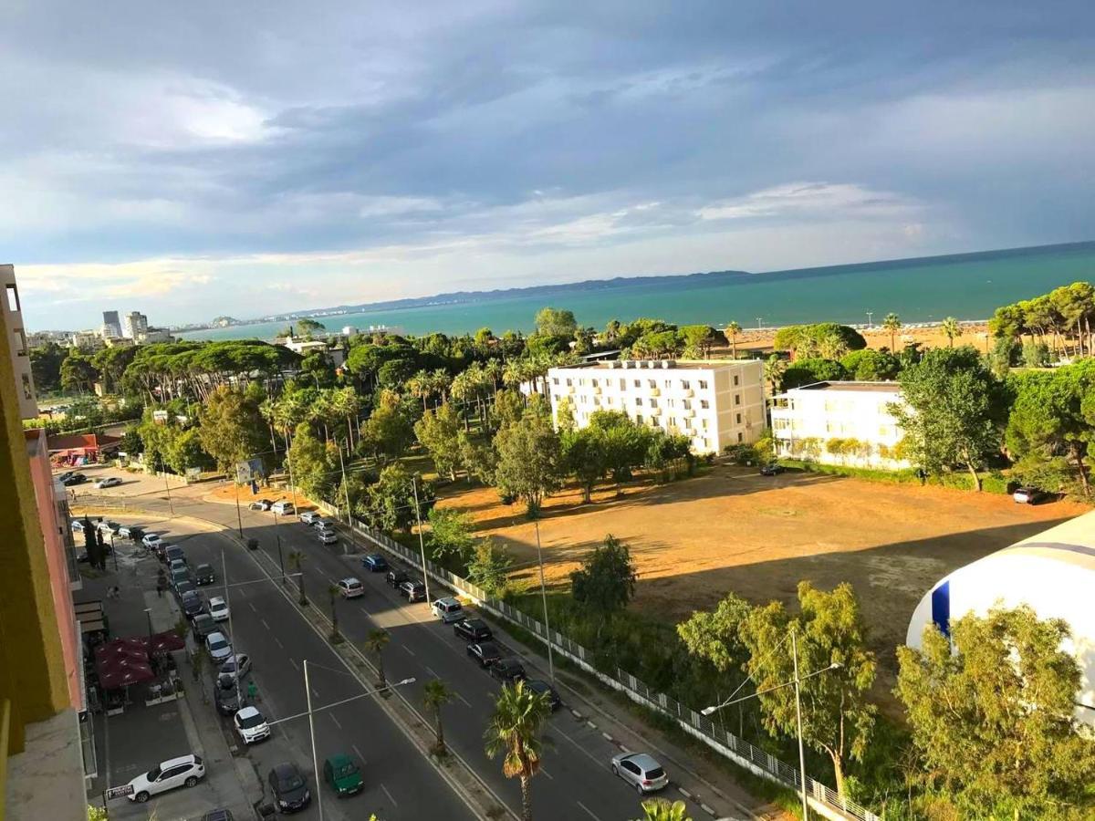Yellow Building Durres Exterior photo